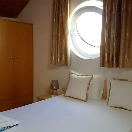 Cozy New Nea Chora