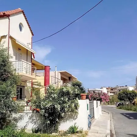 Cozy New Nea Chora Apartment *